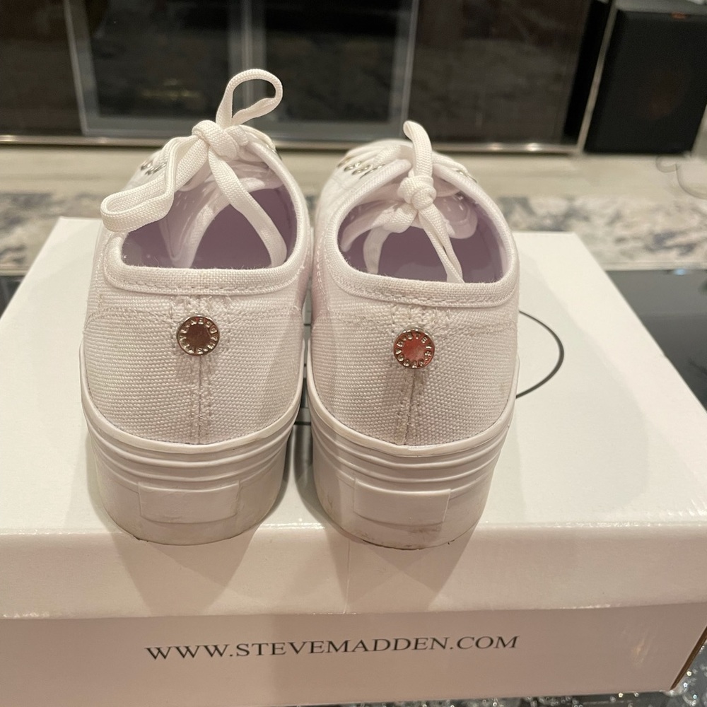 White women’s sneakers with platform